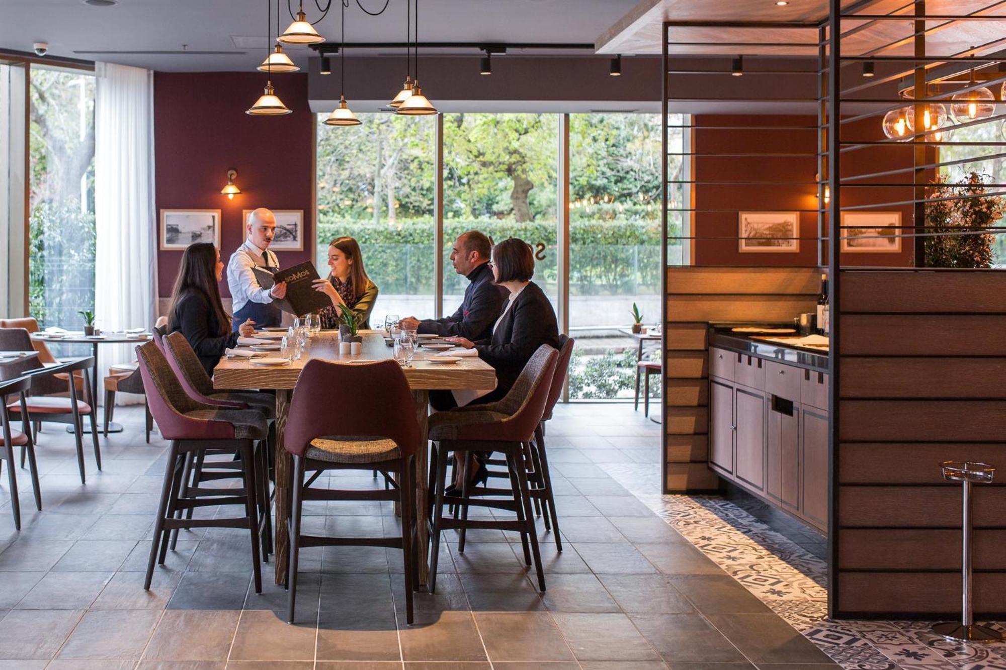 Crowne Plaza Porto By Ihg Hotell Exteriör bild Restaurant