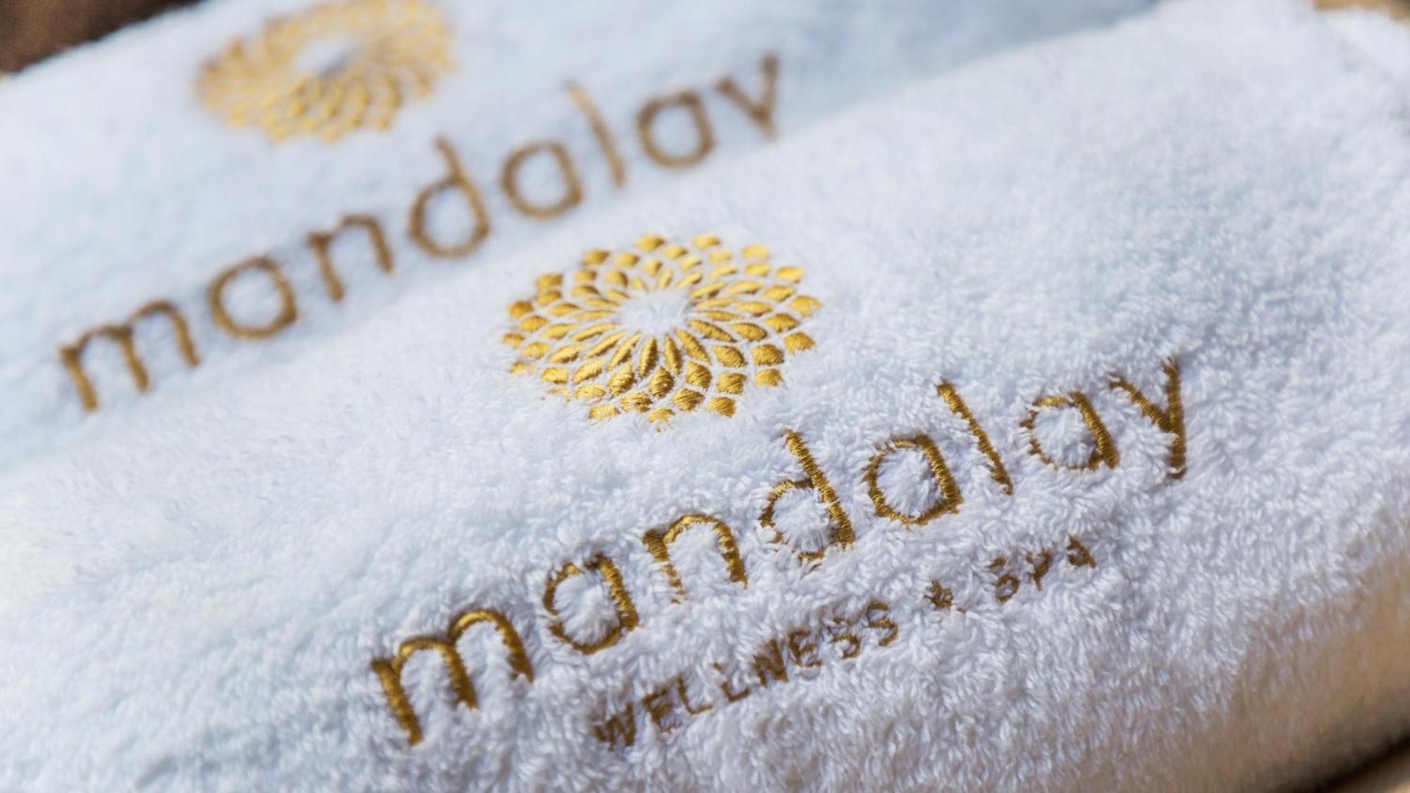 Crowne Plaza Porto By Ihg Hotell Exteriör bild Mandala Spa